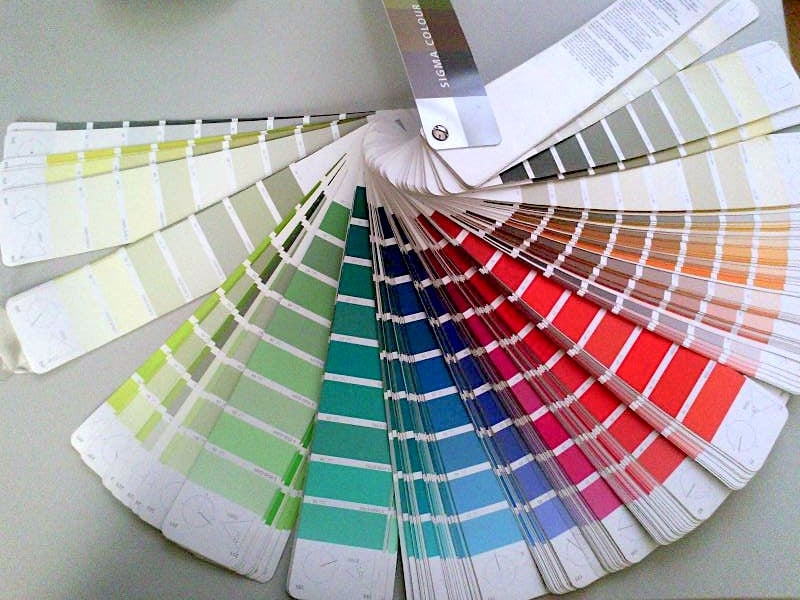 Palette colori con selezione di pantoni